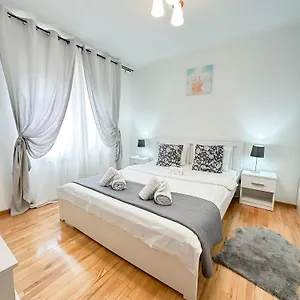 Апартаменты Sunrise Center, Бухарест